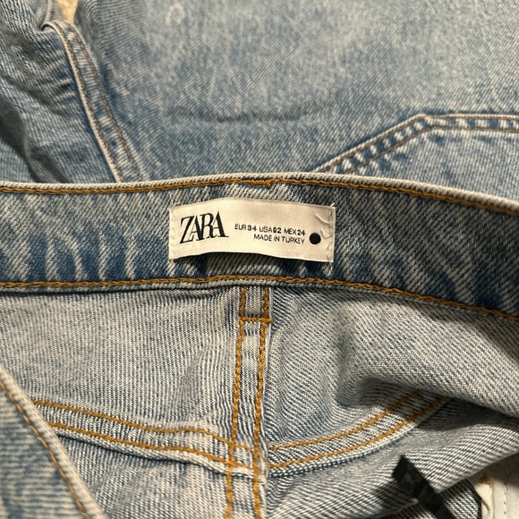 Zara Light Blue Distressed Flare Jeans - Picture 3 of 3